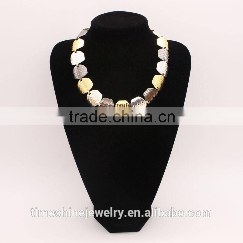 New Products 2016 Three Tone Hammered Plate Statement Necklace