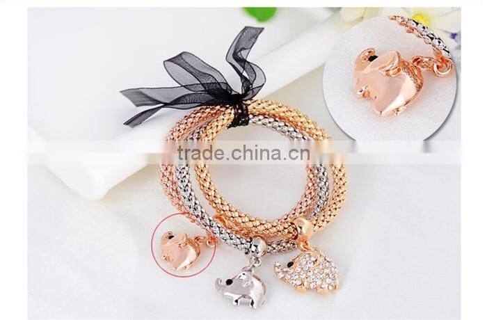 Latest design fashion gold plated jewelry zinc alloy rhinestone elephant charm bracelet
