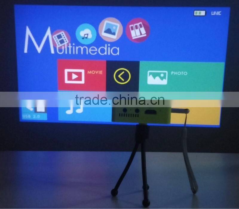 Good Price Professional 800 Lumens DLP Projectors Battery Build-in with USB TF AV HDMI Unic Uc50 Projector