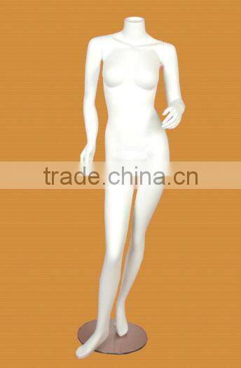 Showcase display design glossy mannequins