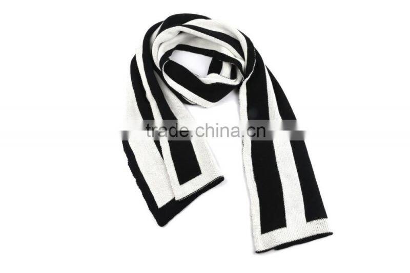 Unisex Black and white Striped heavy knit scarf