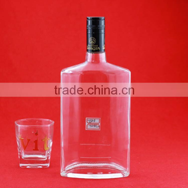 Wholesale empty beverage bottles vodka glass bottles 600ml drinks liquor bottles