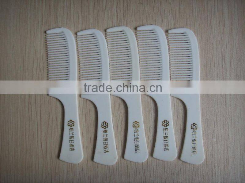 Hotel Amenities Combs