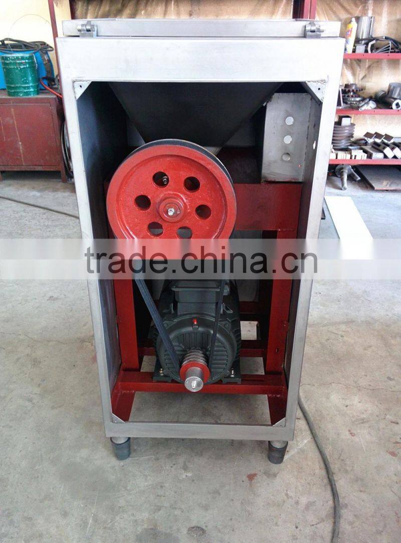 JR-300 Electric Frozen Meat Grinder Fresh Meat Grinder 6-7 Ton capacity