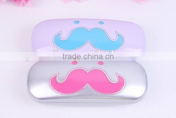 Supply fashion cute beard Glasses case