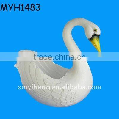 swan art white ceramic vase