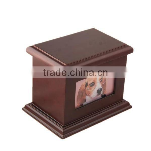 Good Finishing Wooden funeral caskets and urns for ashes