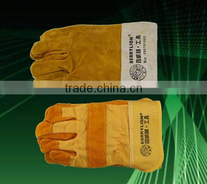 Gold color cow split welding short gloves for sale