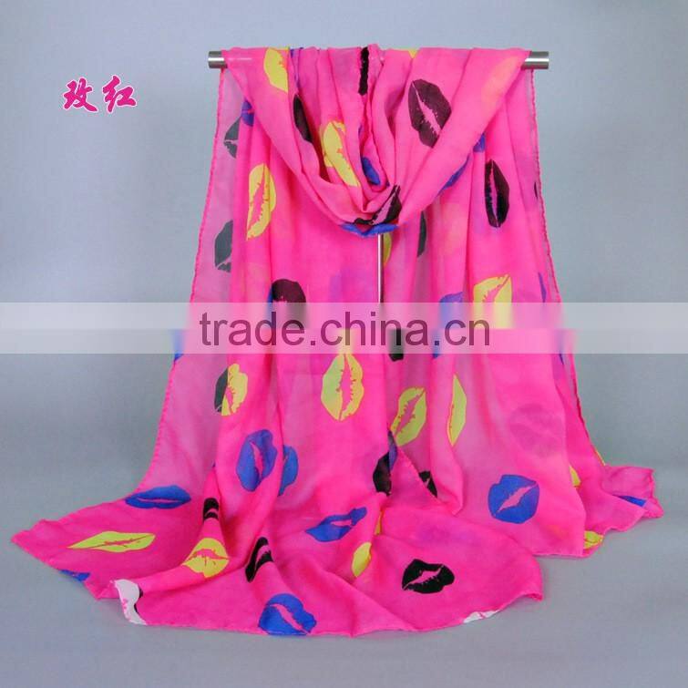 2017 2018 hot selling fashionable lightweight women spring summer lip printed scarf