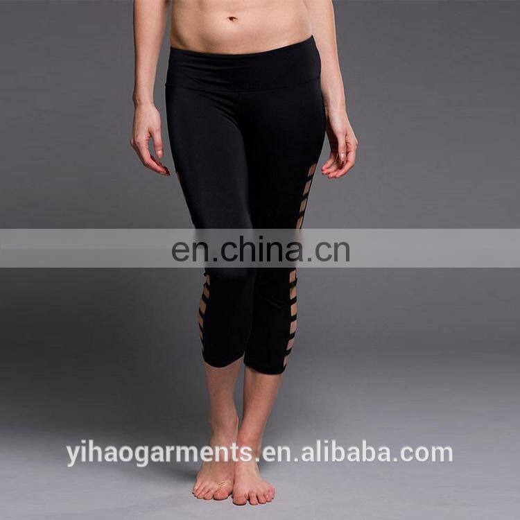 Yihao sales low MOQ legging sport women yoga capris Spandex /Polyester Side Hollow Custom Yoga Leggings