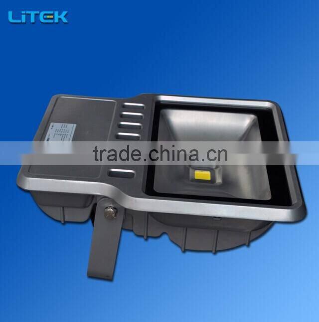 Die-casting aluminum shell and toughened glass cob led flood light 70w