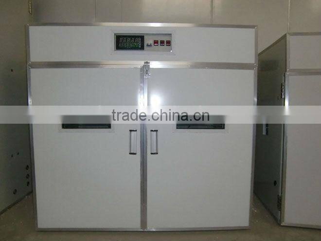 Chicken egg hatchery machine