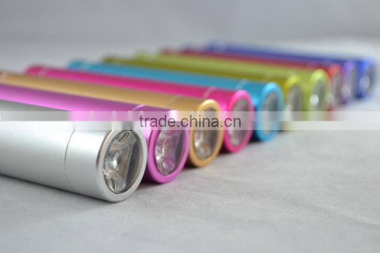Gift metal cylinder 2200mah led light power bank portable charger