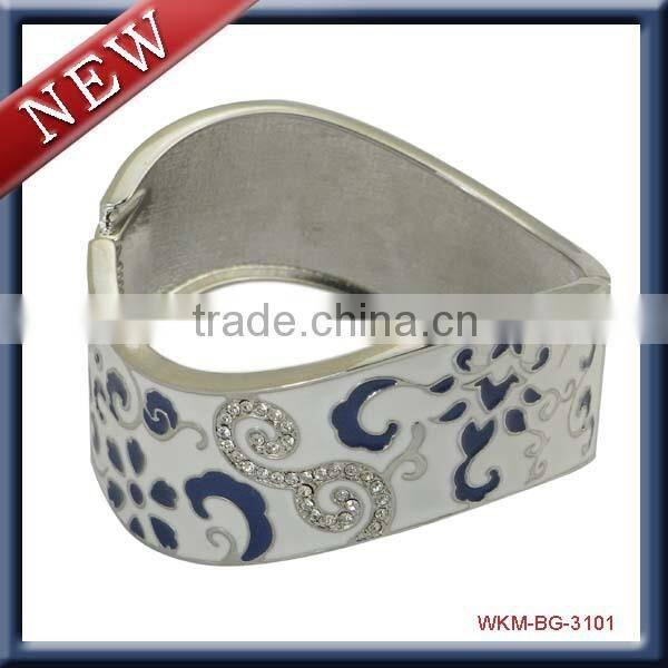 trendy and fashion charm bracelet 2014