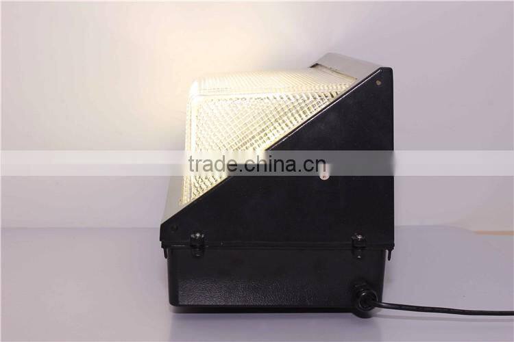 Indoor and Outdoor Usage IP65 Waterproof 40w 60w 100w Outdoor Lighting LED Wall Pack DLC