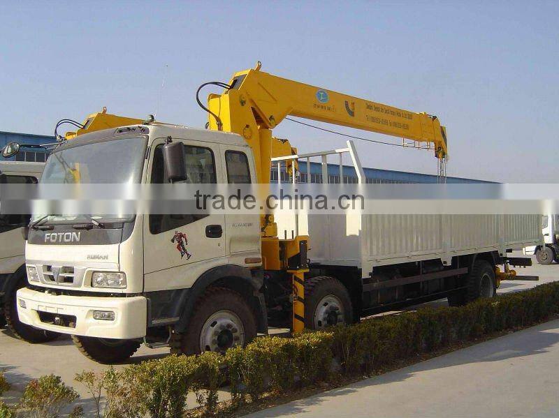 3.2T crane truck