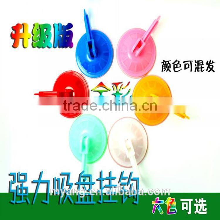 Promotional colorful cheap plastic multicolor suckers hook