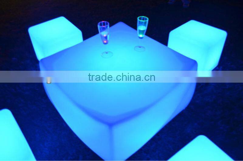 PE materials rechargeable remoted controled decorative led table for bar or restaurant