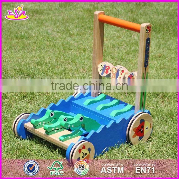 2017 New product preschool wooden baby activity center W16E072