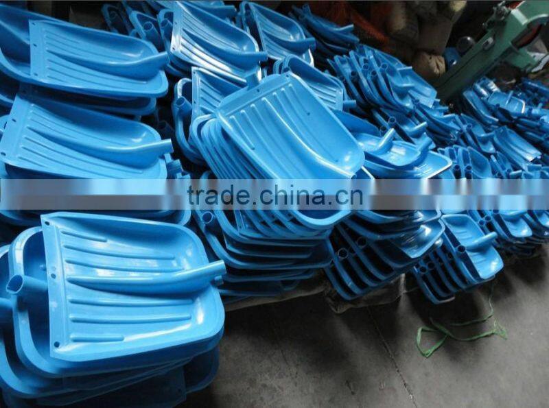 heavy duty plastic snow removel shovel ice scoop ice scraper with wooden/aluminium/steel handle