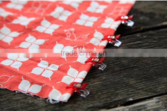 Quilt wonder clips with jar packing