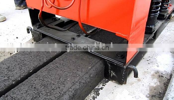 Precast reinforced concrete column extruder machine for small and medium business at home