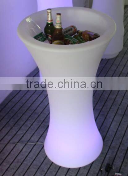 Ice bucket with LED light remote control