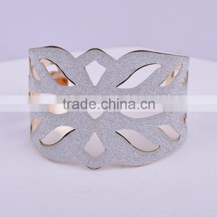Free sample Factory wholoesale 2016 gold palm cuff bangle