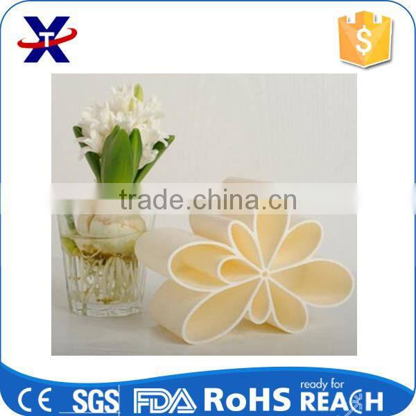 Butterfly shape fancy silicone pen container silicone rubber pen holder