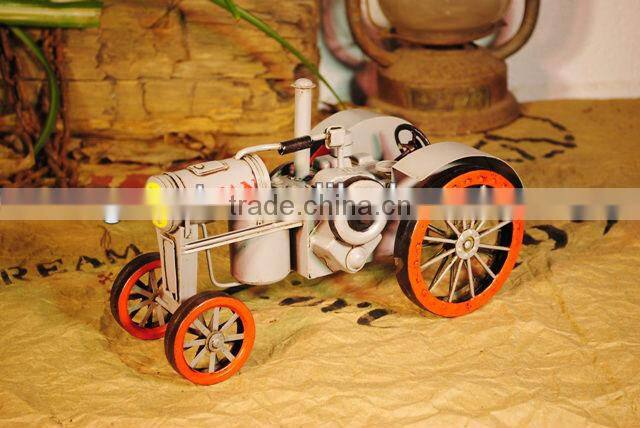 Tractor metal model