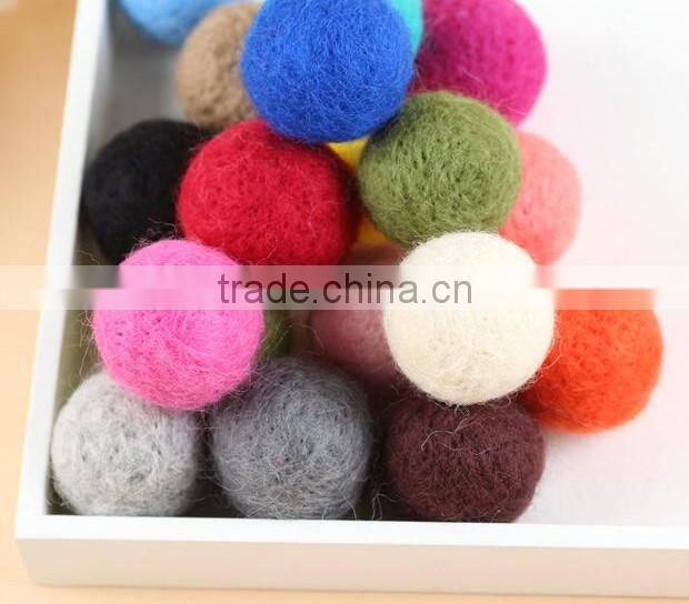 2016 new design felt balls/felt balls rug/felt balls carpet/felt balls garland