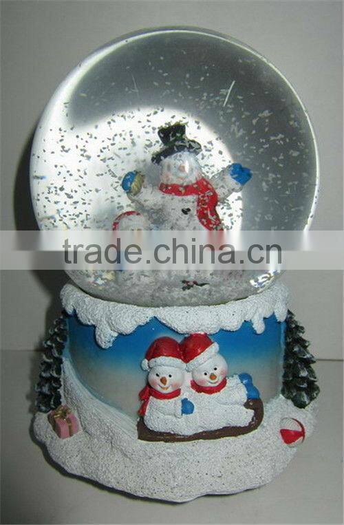 Artificial large resin glass snow water globes