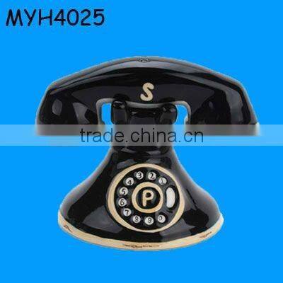 Resin Jukebox Shape Salt & Pepper Shaker Set