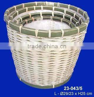 Round bamboo planter