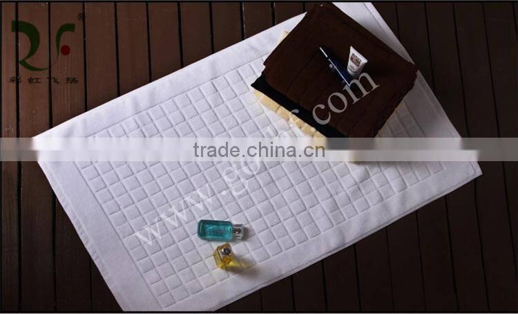 100% cotton piece dyed grid jacquard hotel bath mat