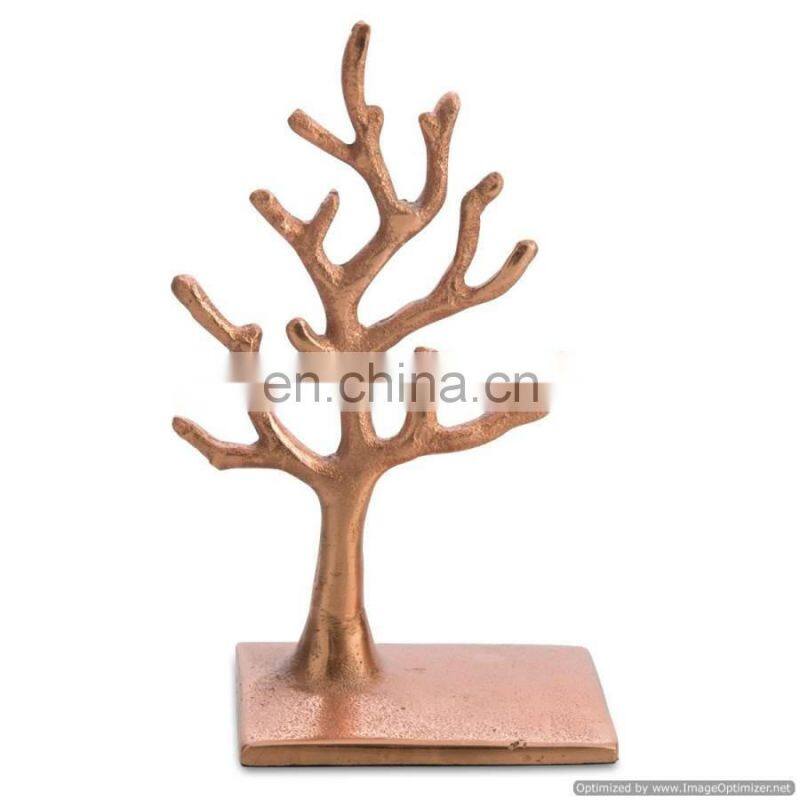 black metal mug stand