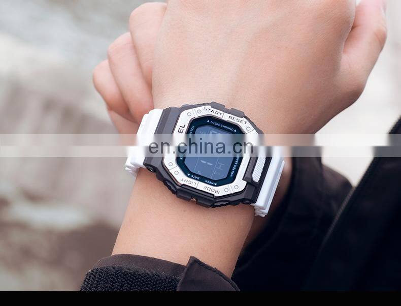 SMAEL 8059 Digital Watch Men Sports Waterproof Stopwatch Alarm Clock Rubber Strap Military Wristwatches Watches Led Digital