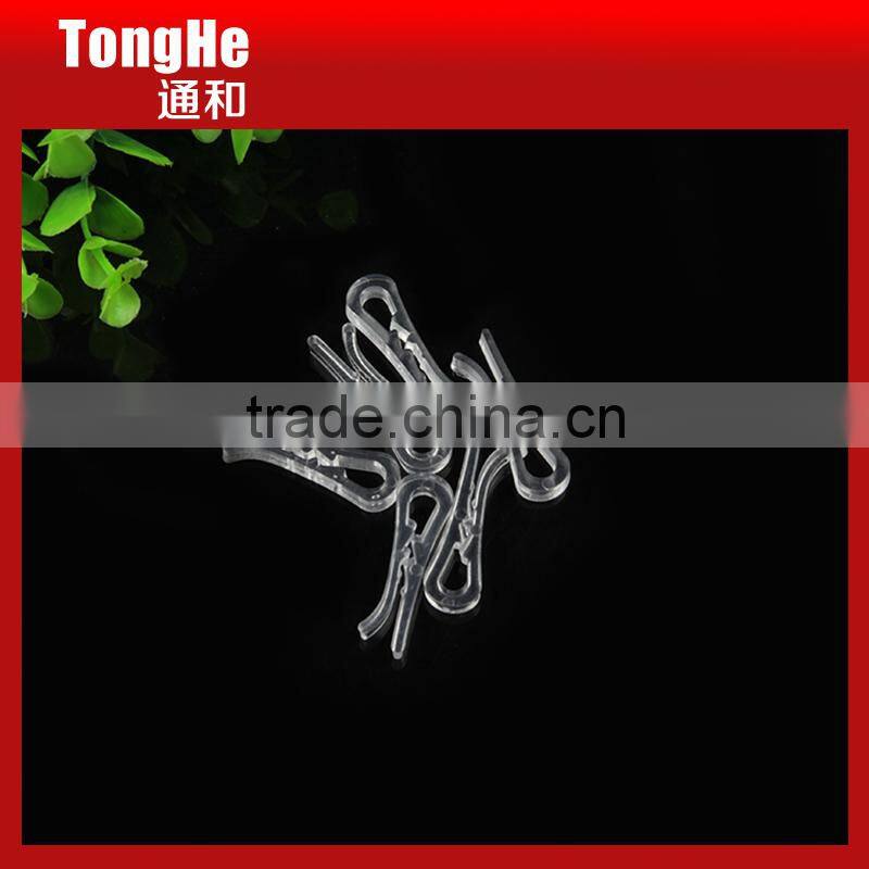 R shape plastic shirt sleeve clip for packaging accessory