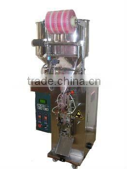 Vertical form liquid packing machine
