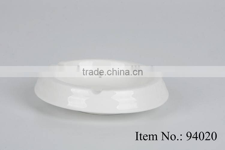 chafing plain fine China ceramic ashtray