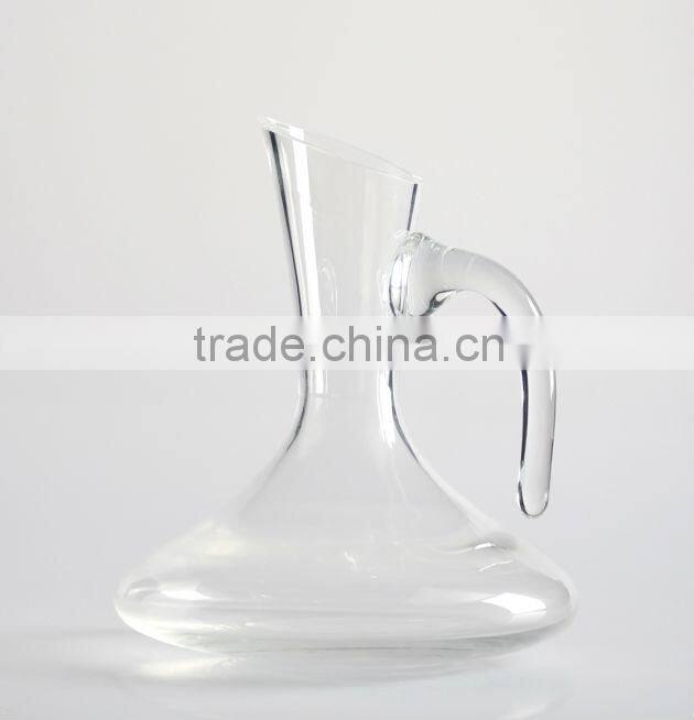 Elegant Art Glass Clear Handle Wine Port Sherry Decanter Carafe