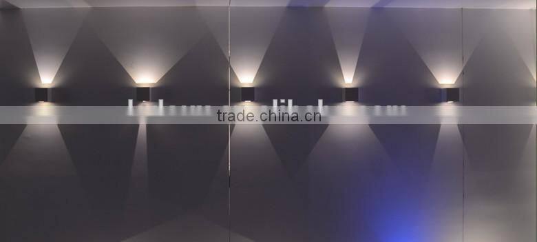 adjustable wireless led mounted wall lamp