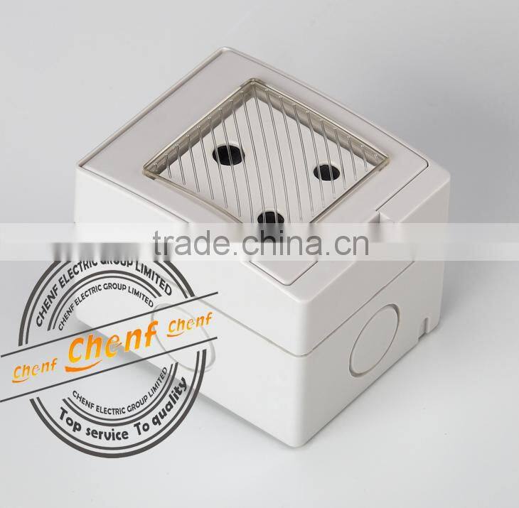Newest High Quality 110V 16A Waterproof Socket with Cover Outdoor Use
