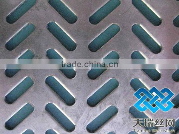 perforated metal mesh for walkway