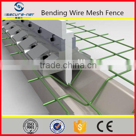 Metal sheet bending machine