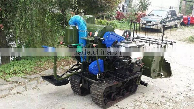 Crawler type mini grain harvester with driver seat