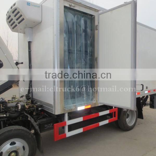4*2 JAC RHD Refrigeration Truck with Tailboard 4 ton