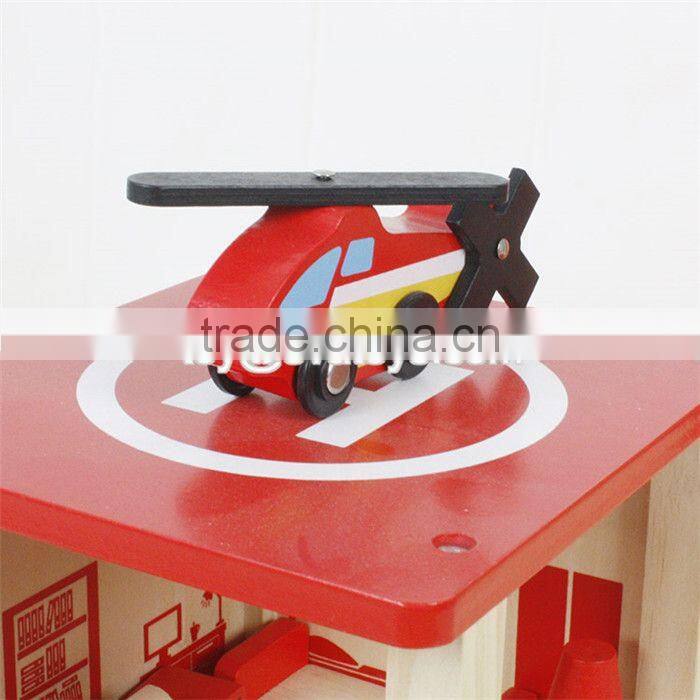 2017 New products funny parking toy boys wooden toy fire station W04B030