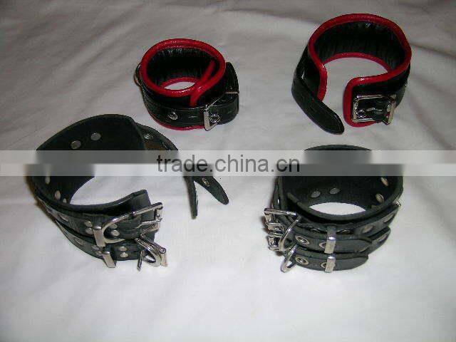 Locking Padded Black Leather Wrist & Ankle Cuffs Bondage Restraint