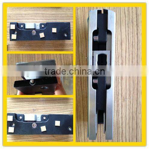 China manufacturer Glass Fittings For Shelf Support Bracket